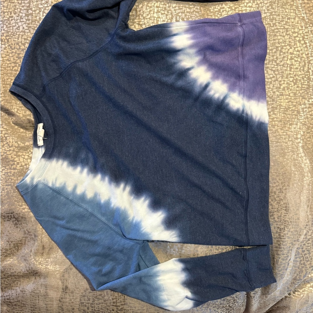 Tye dye lightweight crop sweatshirt- navy/denimblue/purple